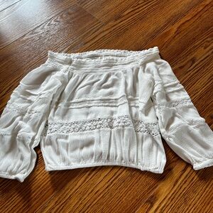 Women’s white floral top